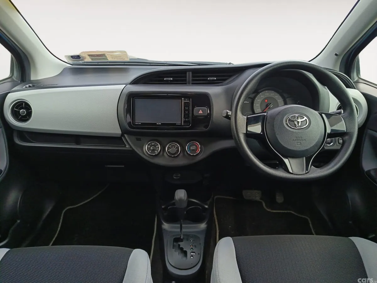 Toyota Vitz Hatchback, Petrol, 2015, Blue