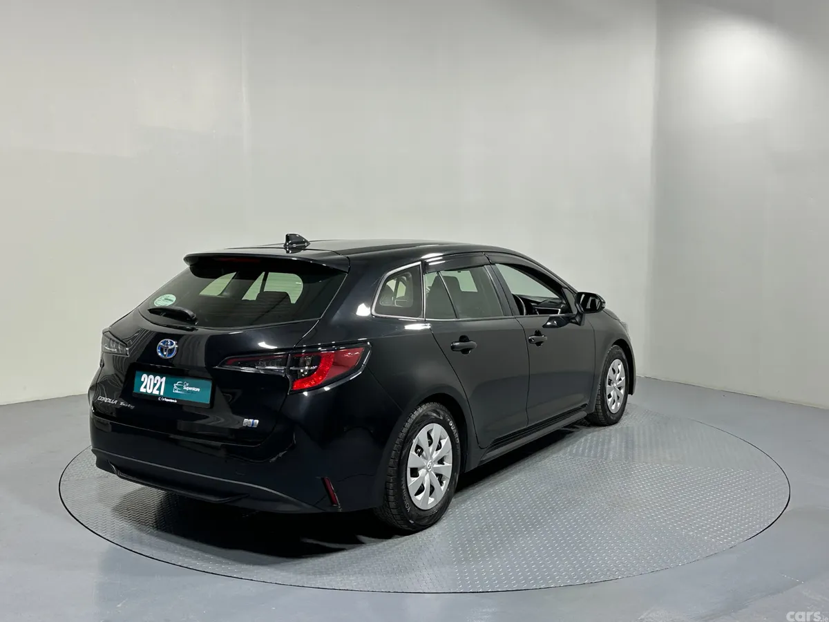 Toyota Corolla Estate, Petrol Hybrid, 2021, Black