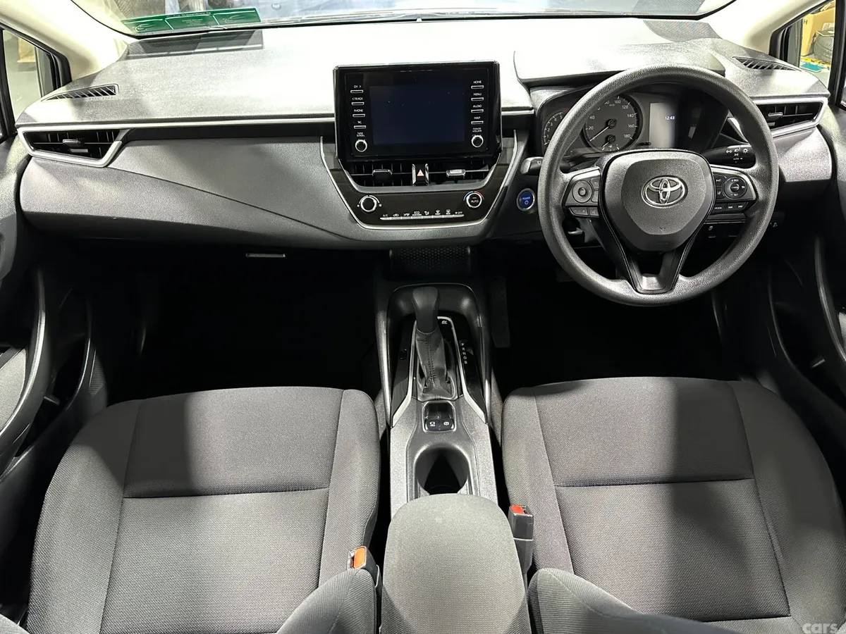 Toyota Corolla Estate, Petrol Hybrid, 2021, Black