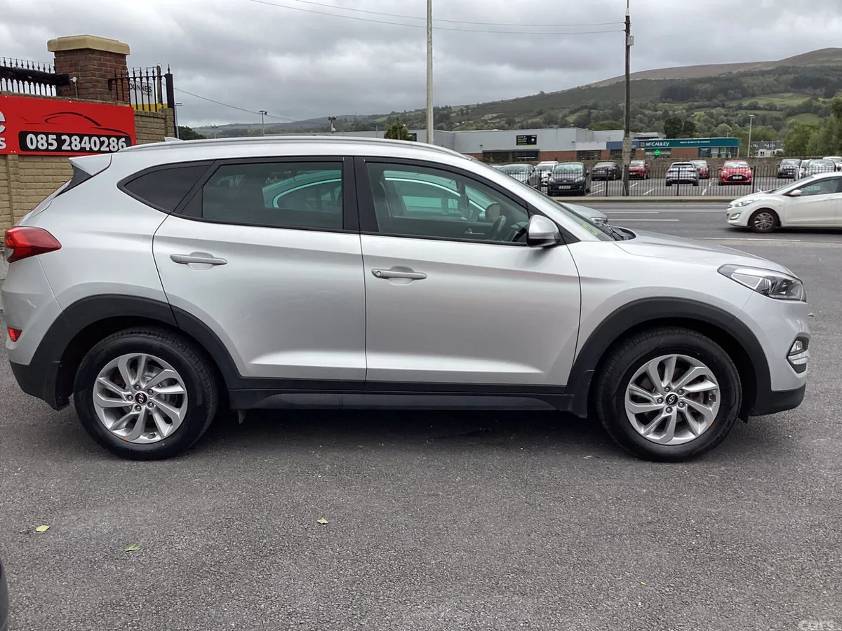 Hyundai Tucson SUV, Diesel, 2016, Silver