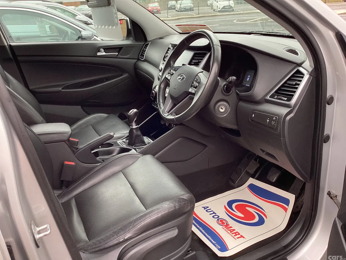 Hyundai Tucson SUV, Diesel, 2016, Silver
