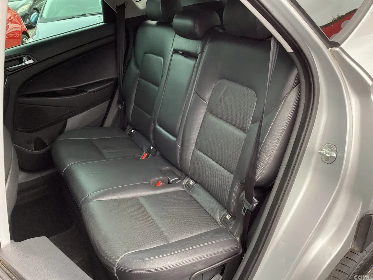 Hyundai Tucson SUV, Diesel, 2016, Silver
