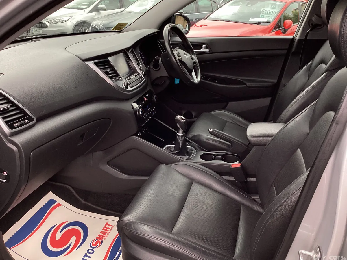 Hyundai Tucson SUV, Diesel, 2016, Silver