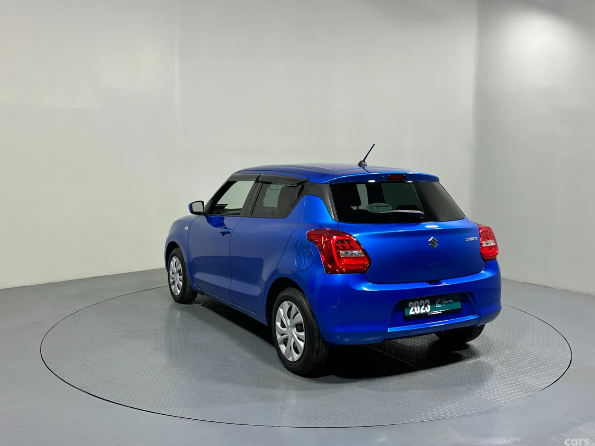Suzuki Swift Hatchback, Petrol, 2023, Blue