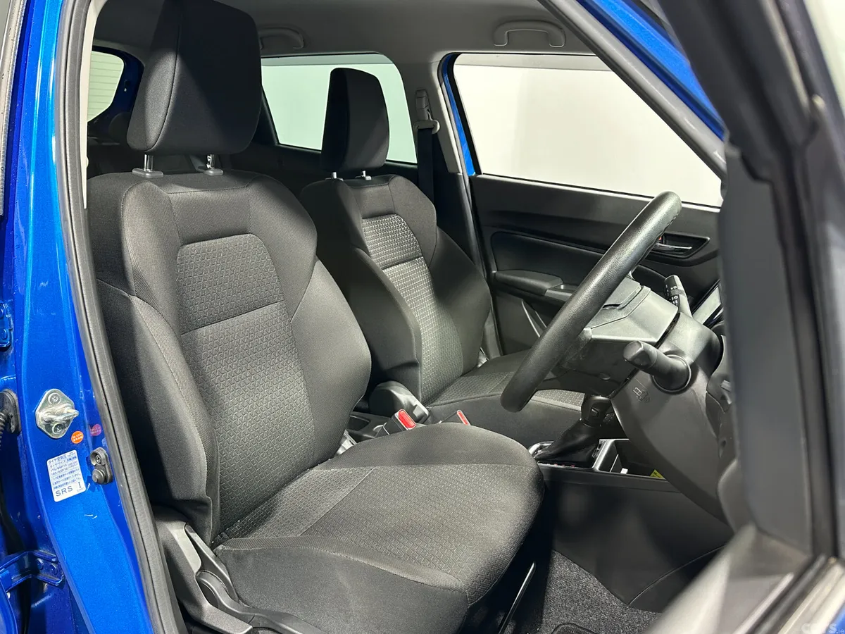 Suzuki Swift Hatchback, Petrol, 2023, Blue