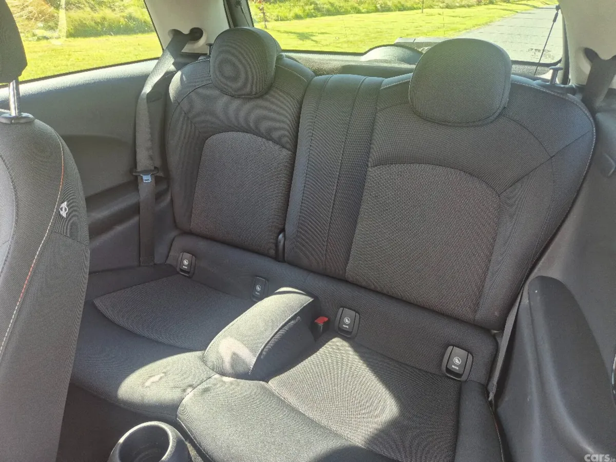 Mini One Hatchback, Diesel, 2014, White