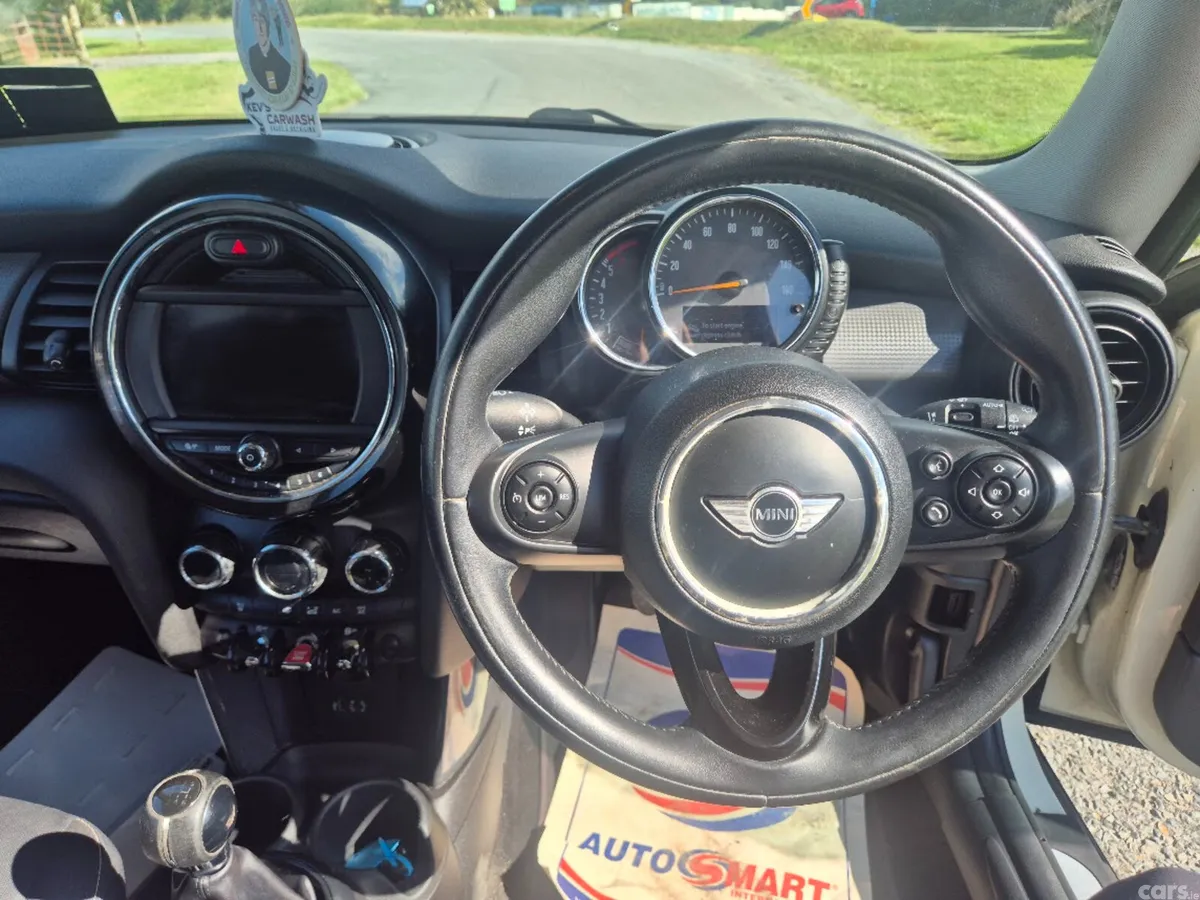 Mini One Hatchback, Diesel, 2014, White