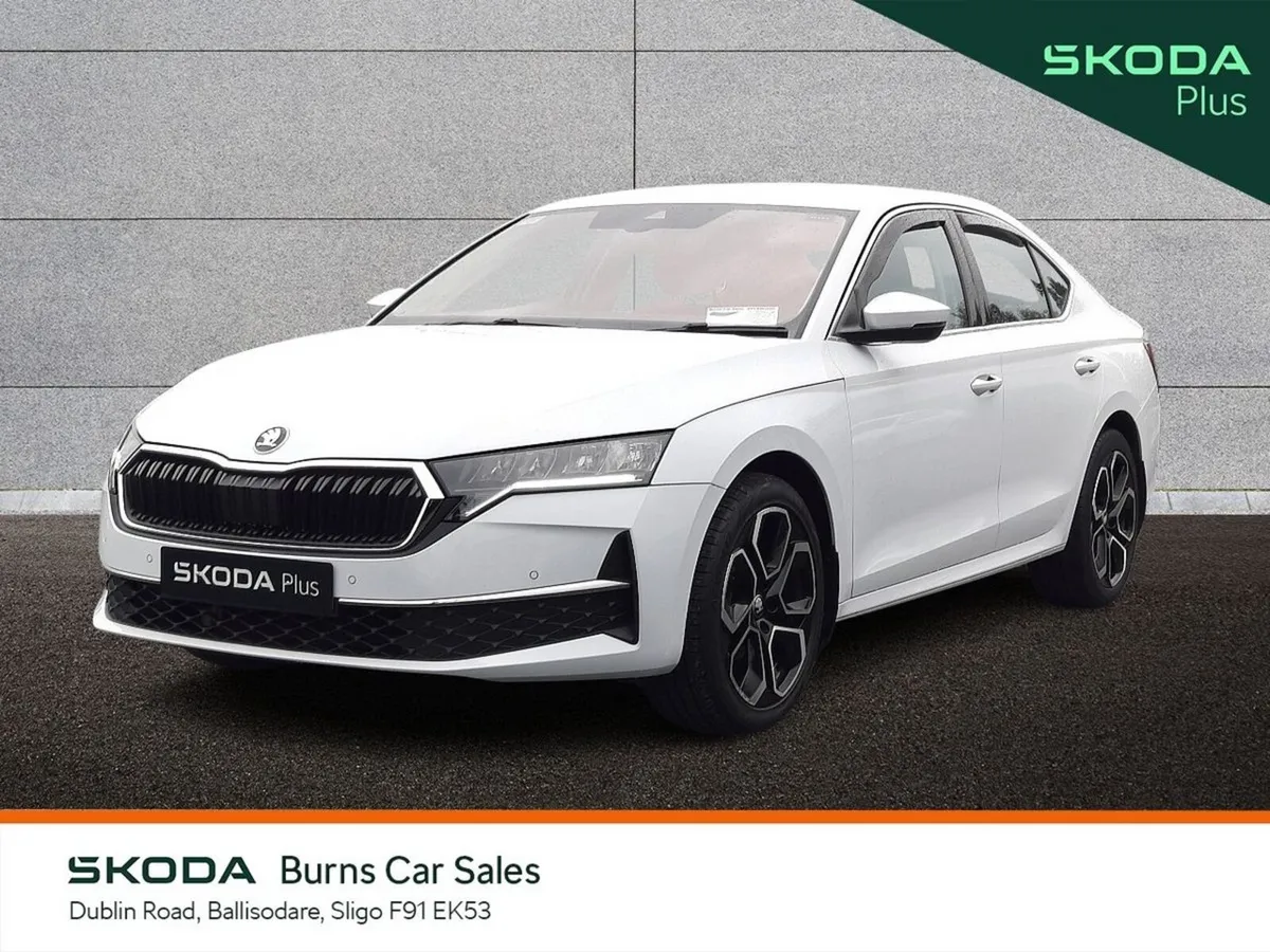 Skoda Octavia Saloon, Diesel, 2024, White
