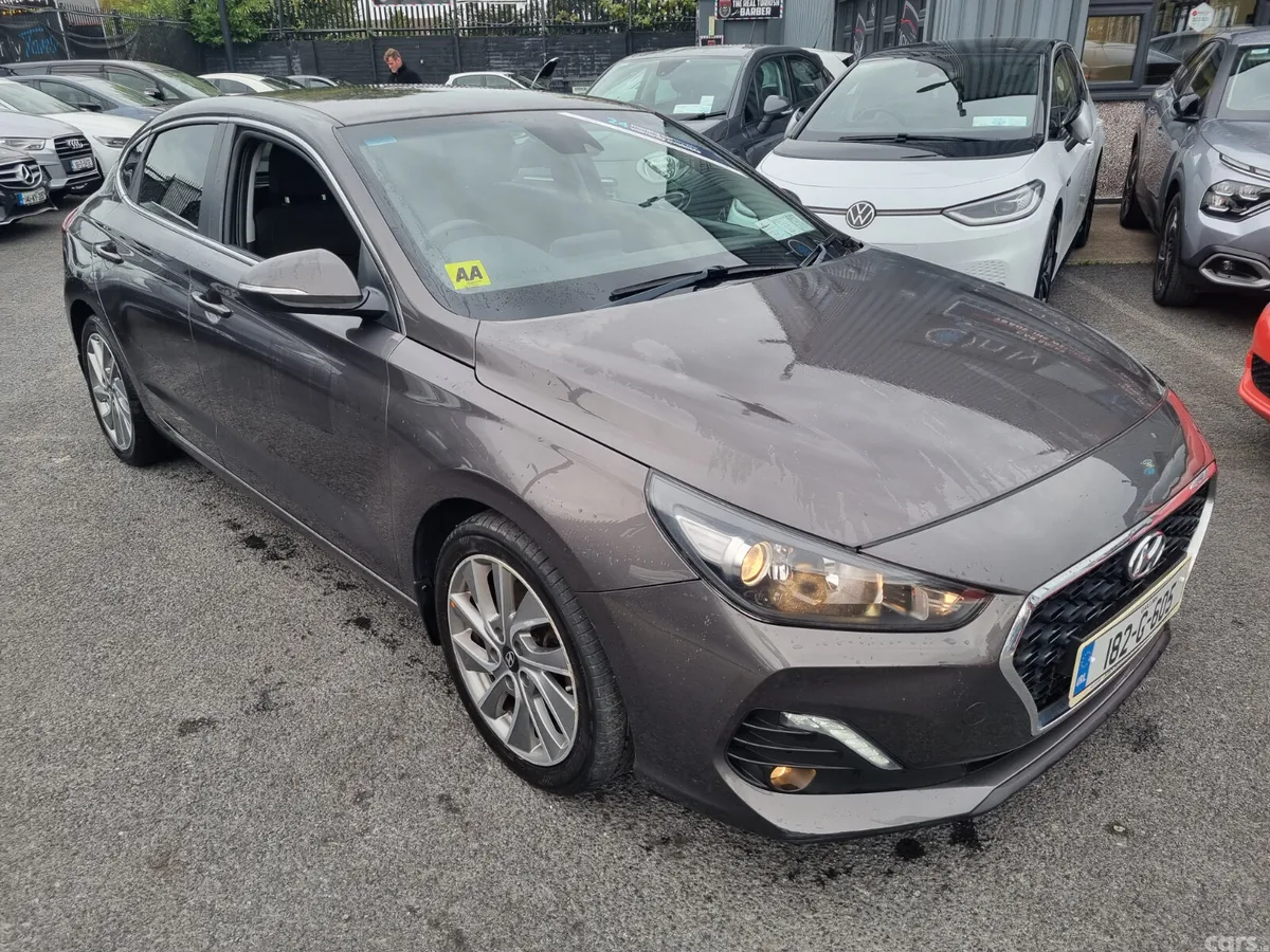 Hyundai i30 Hatchback, Petrol, 2018, Brown