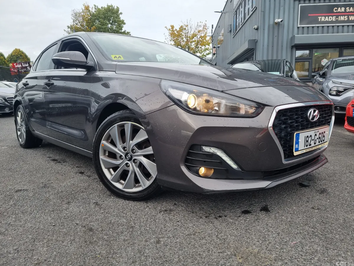 Hyundai i30 Hatchback, Petrol, 2018, Brown