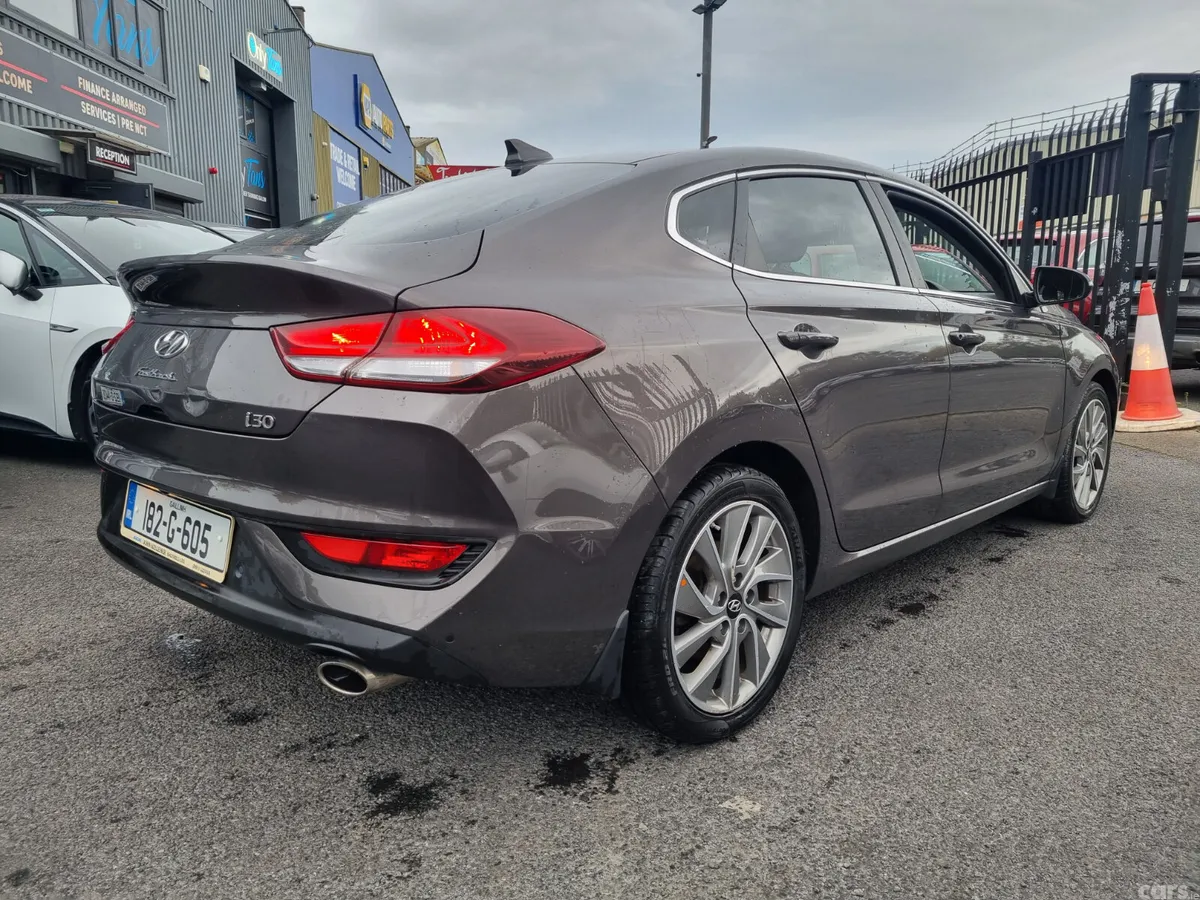 Hyundai i30 Hatchback, Petrol, 2018, Brown