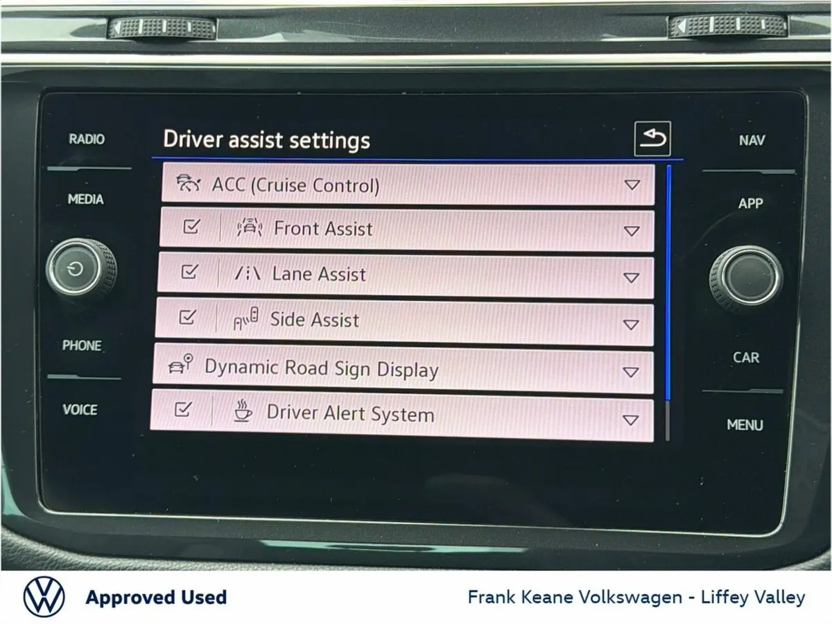 Volkswagen Tiguan SUV, Petrol Plug-in Hybrid, 2023, Black