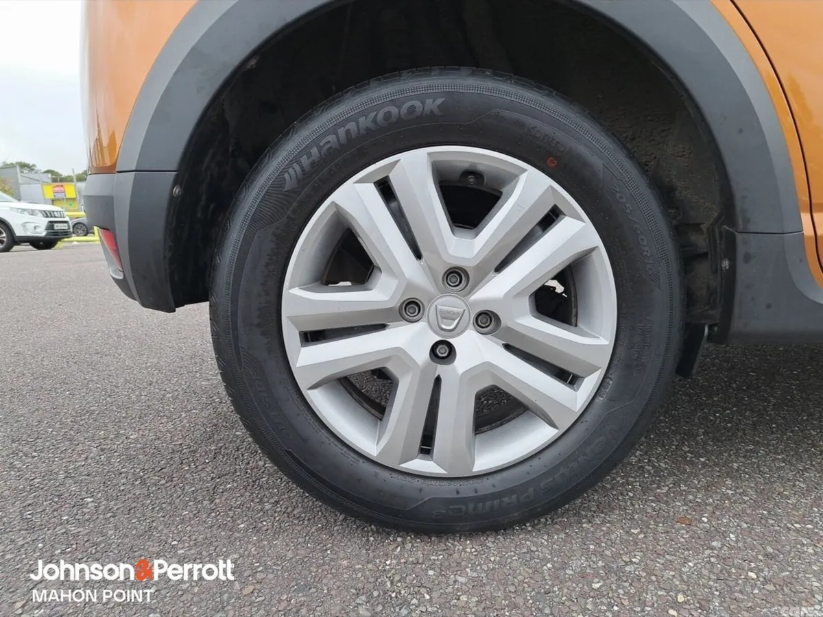 Dacia Sandero Stepway Hatchback, Petrol, 2022, Orange