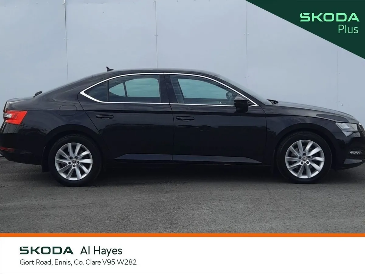 Skoda Superb Saloon, Diesel, 2023, Black