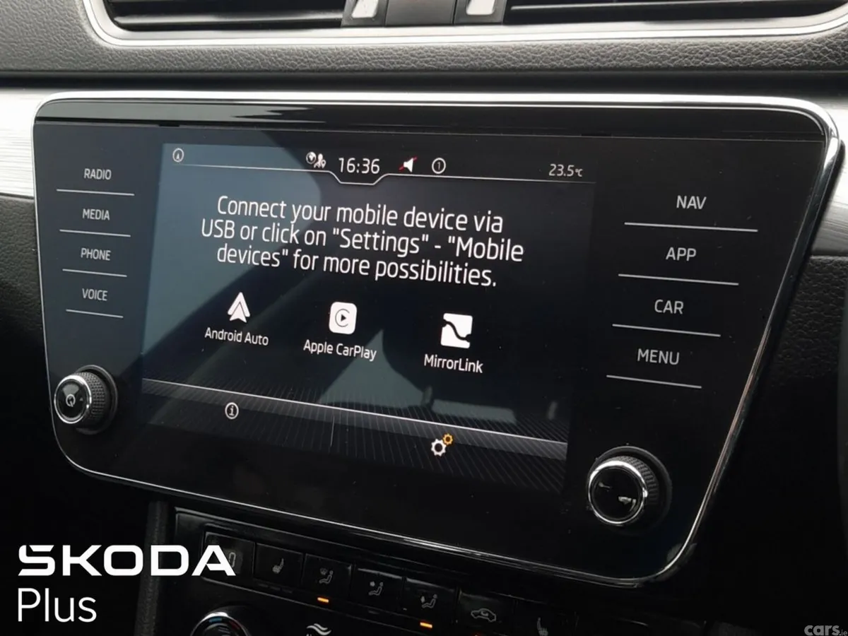 Skoda Superb Saloon, Diesel, 2023, Black