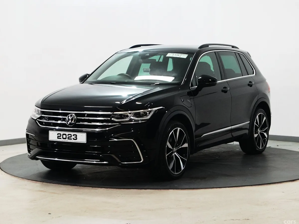 Volkswagen Tiguan SUV, Petrol Hybrid, 2023, Black