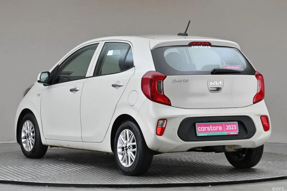 Kia Picanto Hatchback, Petrol, 2023, Yellow