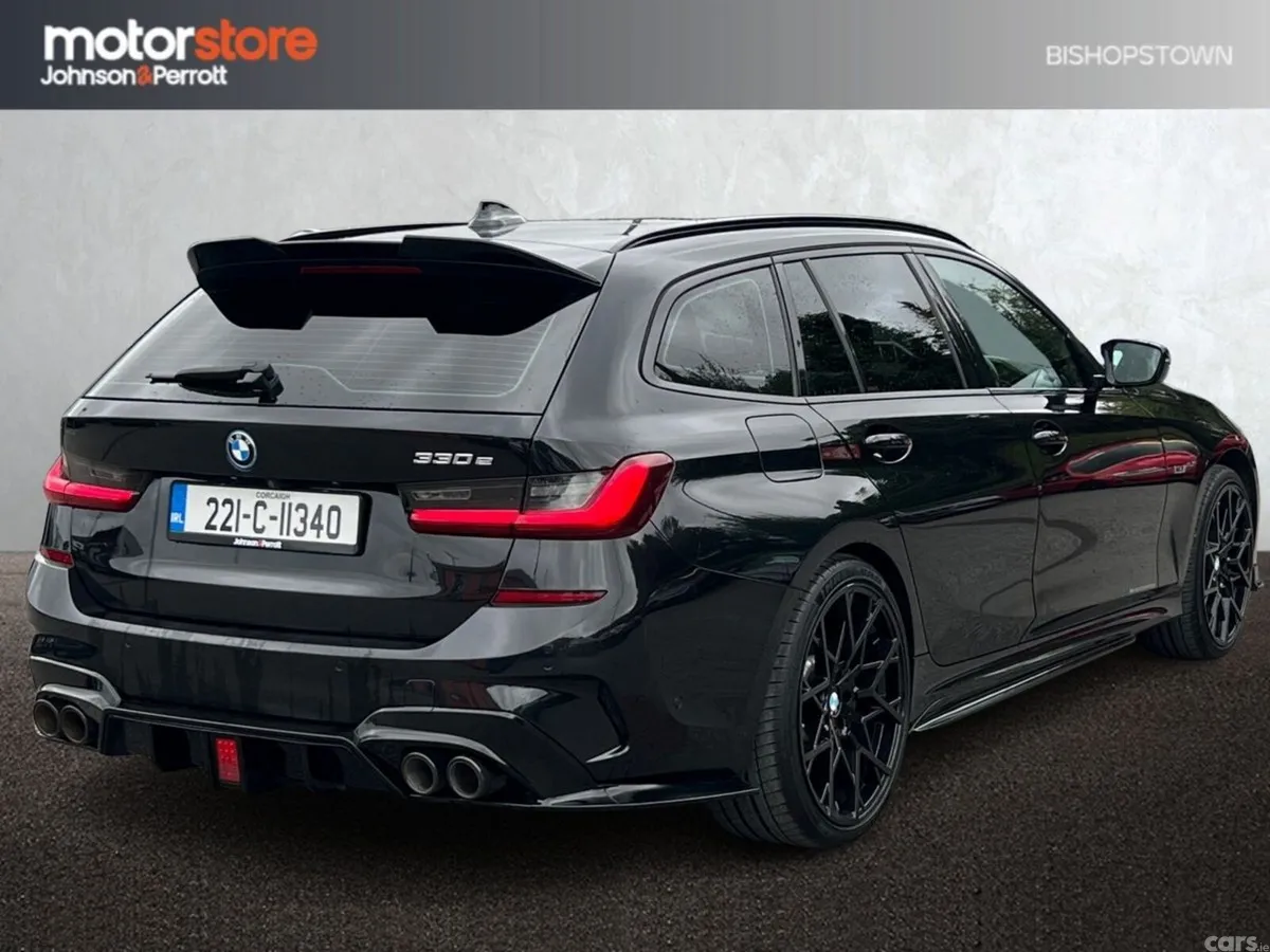 BMW 3-Series Estate, Petrol Plug-in Hybrid, 2022, Black