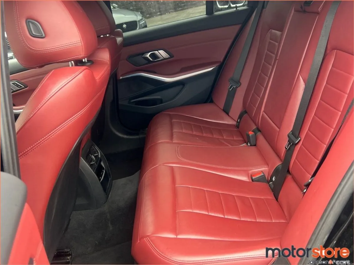 BMW 3-Series Estate, Petrol Plug-in Hybrid, 2022, Black