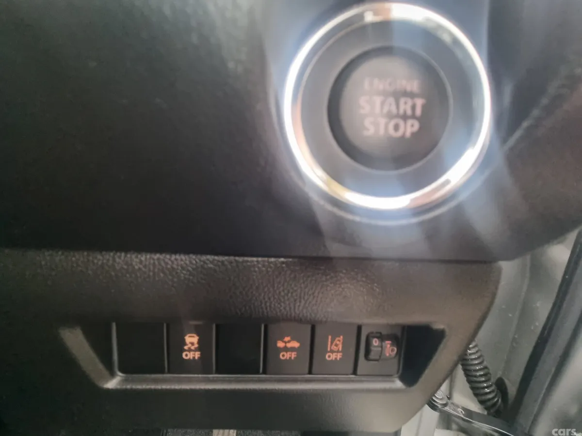 Suzuki Swift Hatchback, Petrol, 2019, Silver