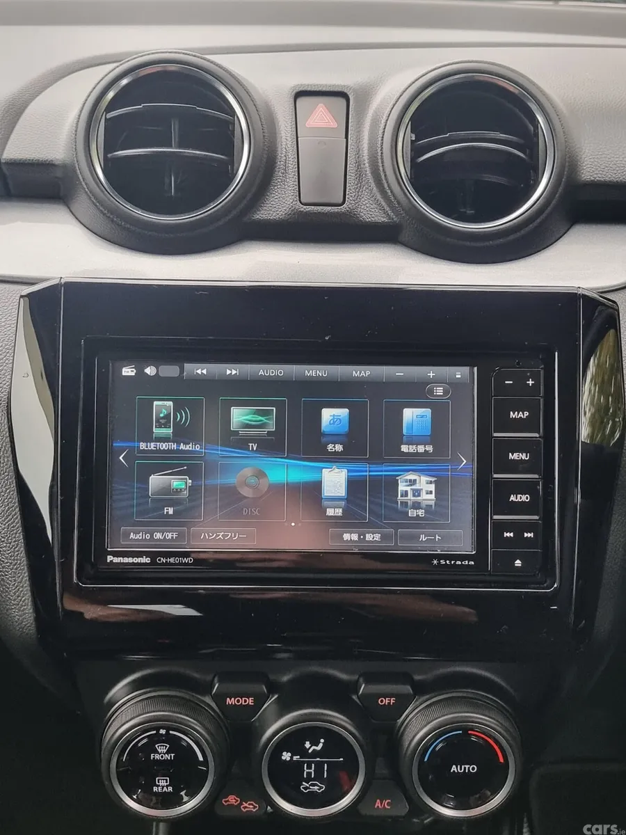 Suzuki Swift Hatchback, Petrol, 2019, Silver