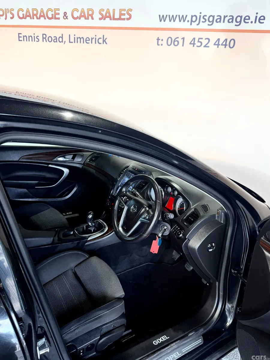 Opel Insignia Hatchback, Diesel, 2011, Black