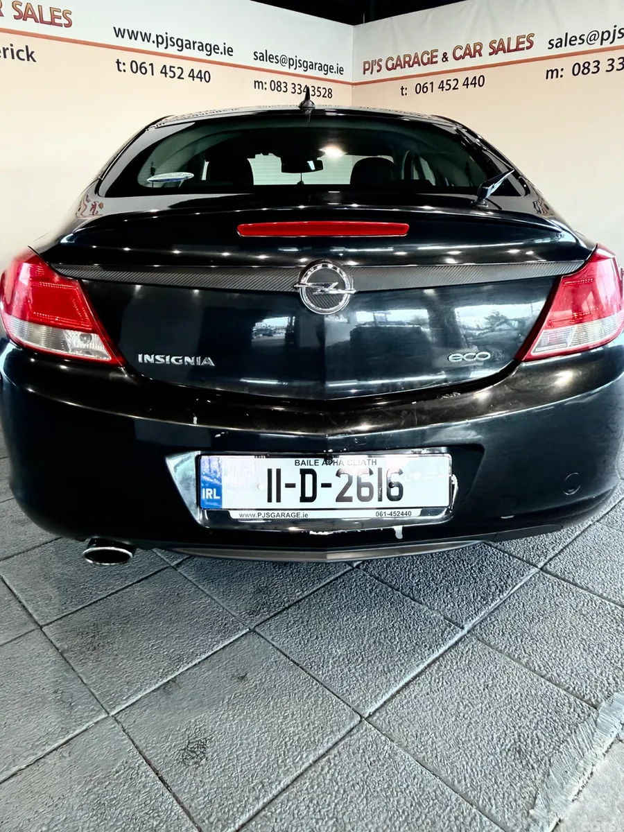 Opel Insignia Hatchback, Diesel, 2011, Black