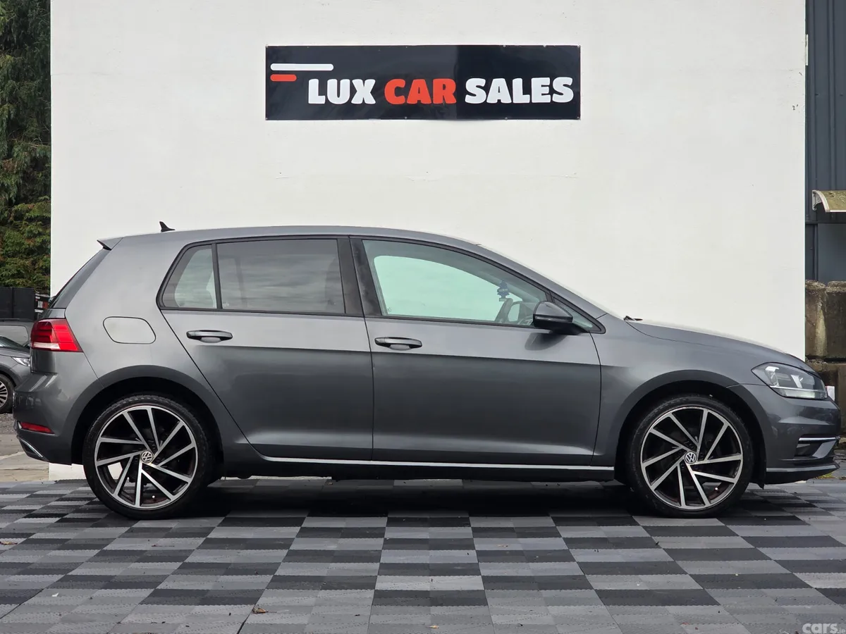 Volkswagen Golf Estate, Diesel, 2017, Grey