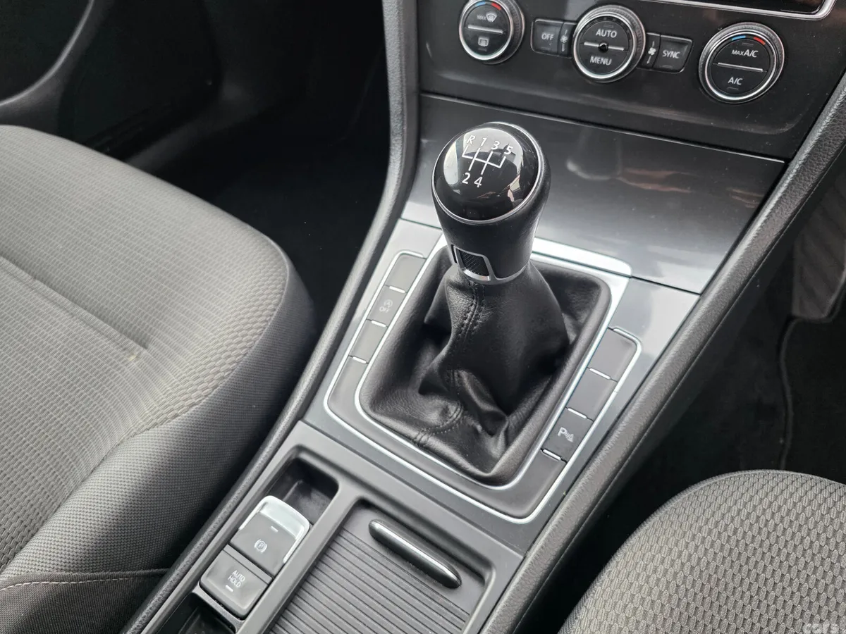 Volkswagen Golf Estate, Diesel, 2017, Grey