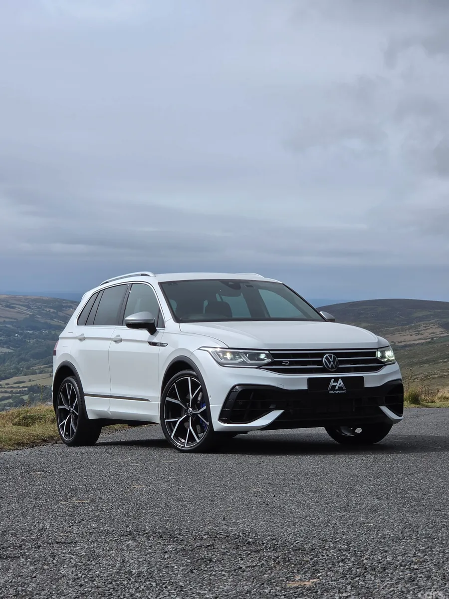 Volkswagen Tiguan SUV, Petrol, 2022, White