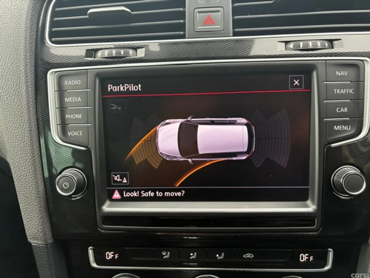 Volkswagen Golf Hatchback, Petrol, 2016, White