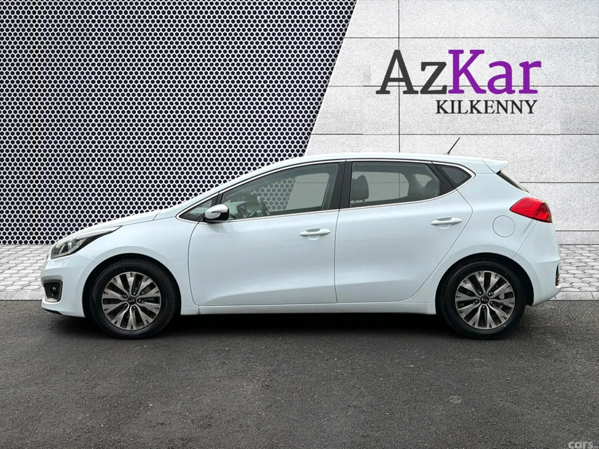 Kia Ceed Hatchback, Diesel, 2016, White