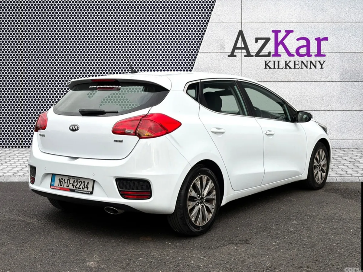 Kia Ceed Hatchback, Diesel, 2016, White