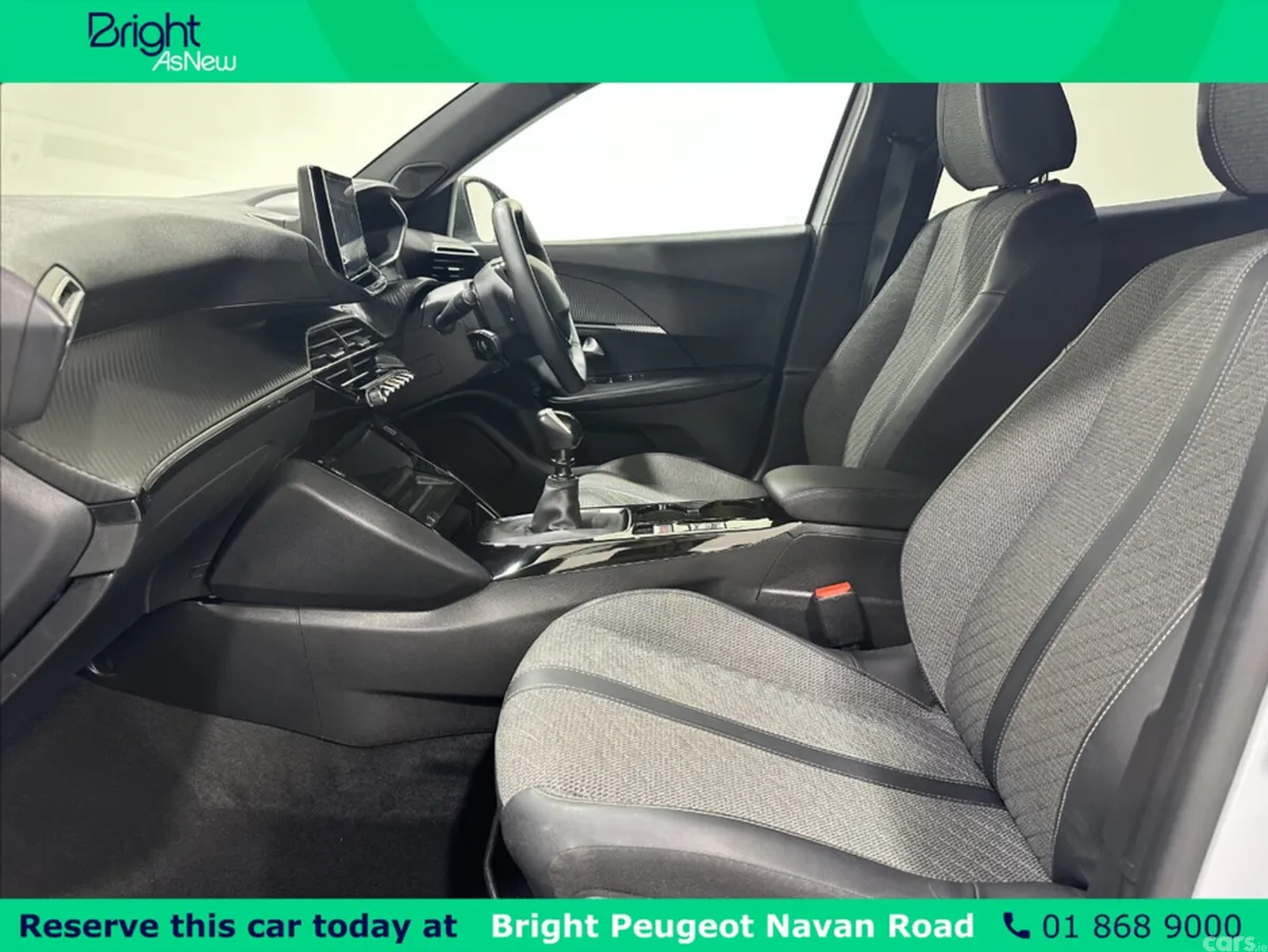 Peugeot 2008 MPV, Petrol, 2024, White