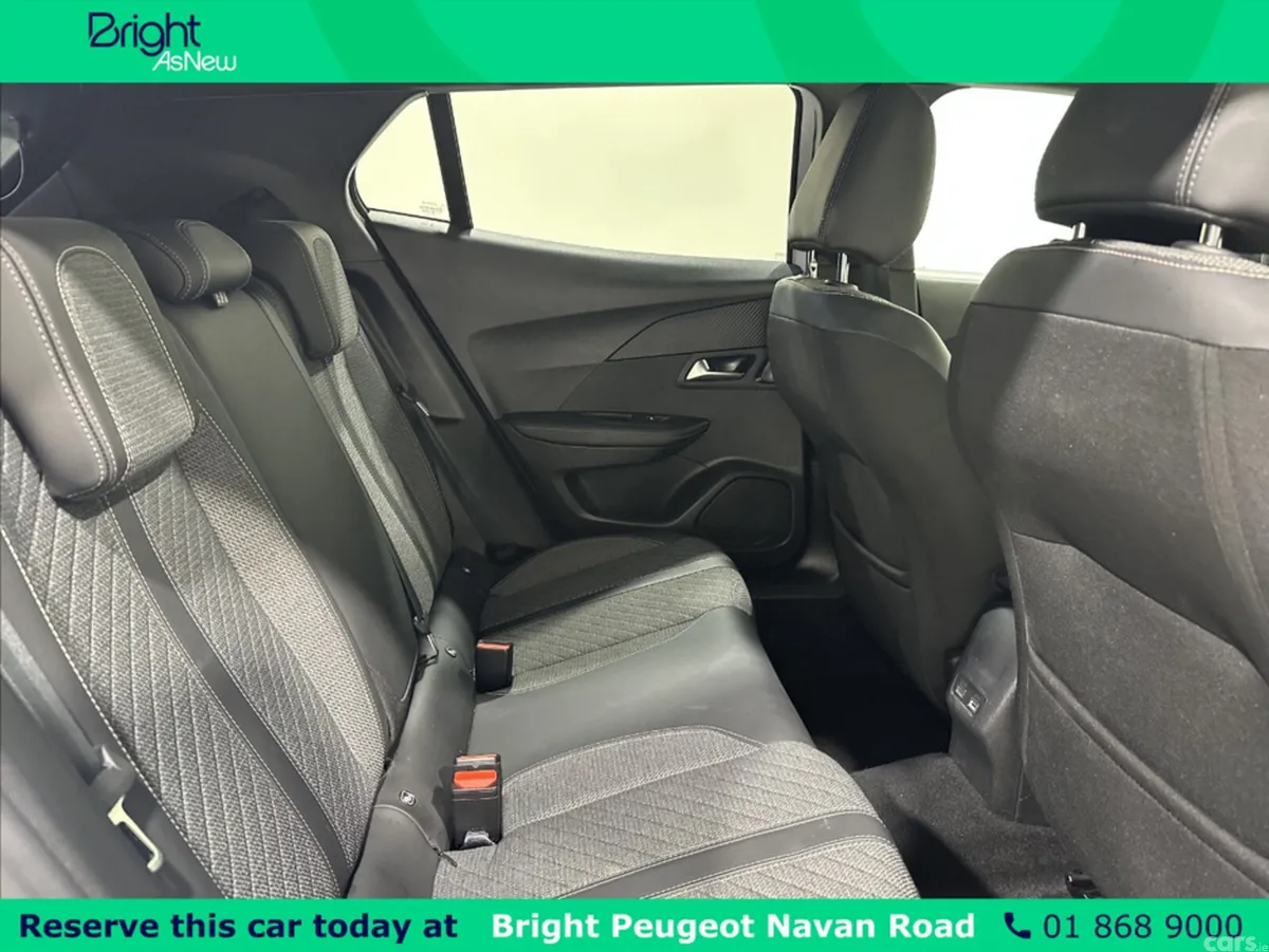 Peugeot 2008 MPV, Petrol, 2024, White