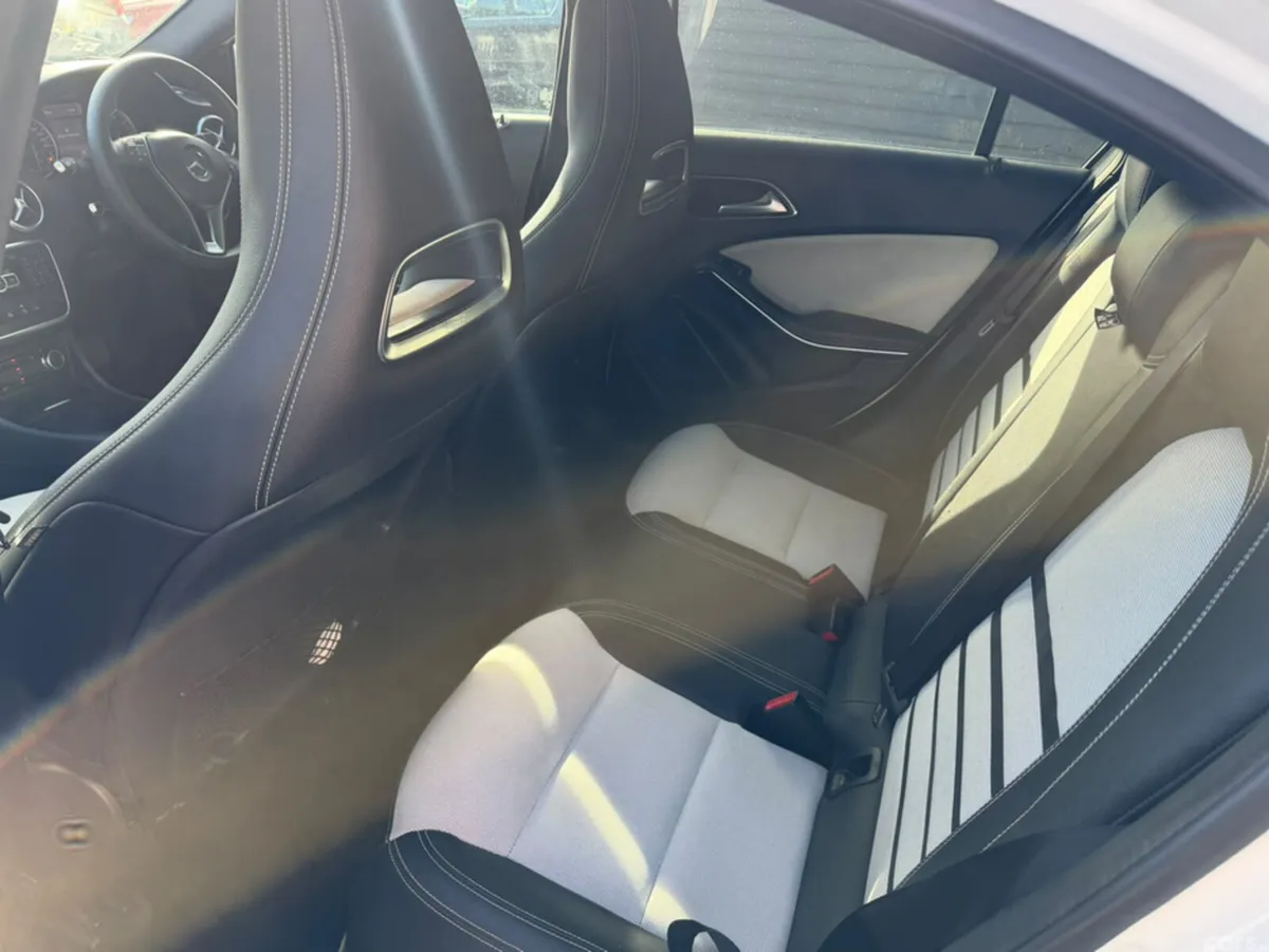 Mercedes-Benz A-Class Hatchback, Petrol, 2015, White