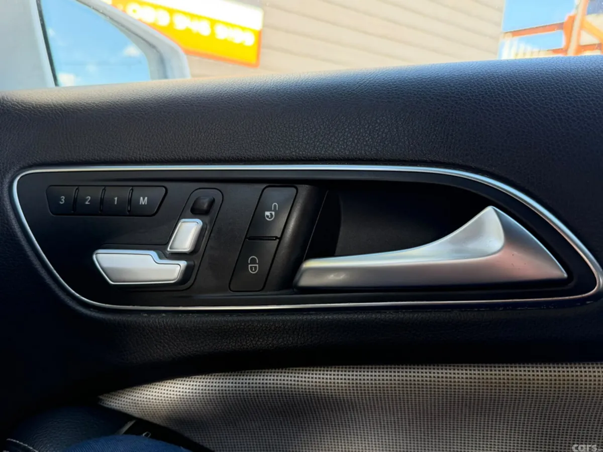 Mercedes-Benz A-Class Hatchback, Petrol, 2015, White