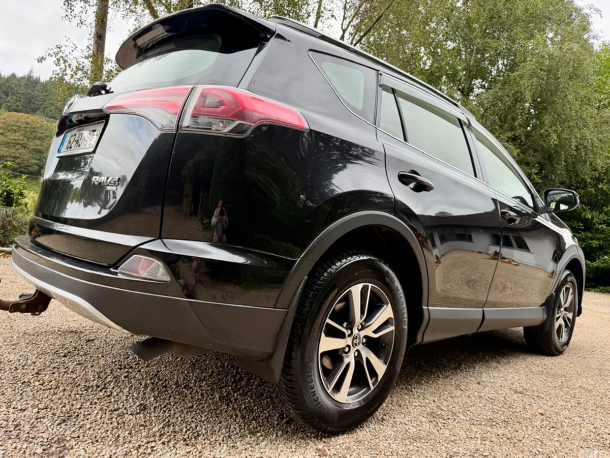 Toyota RAV4 SUV, Diesel, 2016, Black