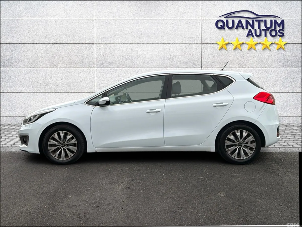 Kia Ceed Hatchback, Diesel, 2016, White