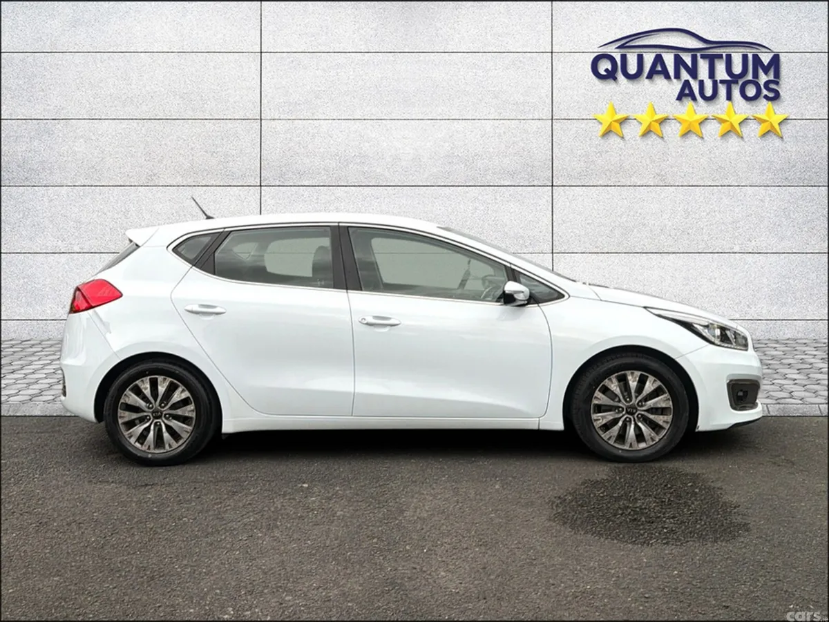 Kia Ceed Hatchback, Diesel, 2016, White