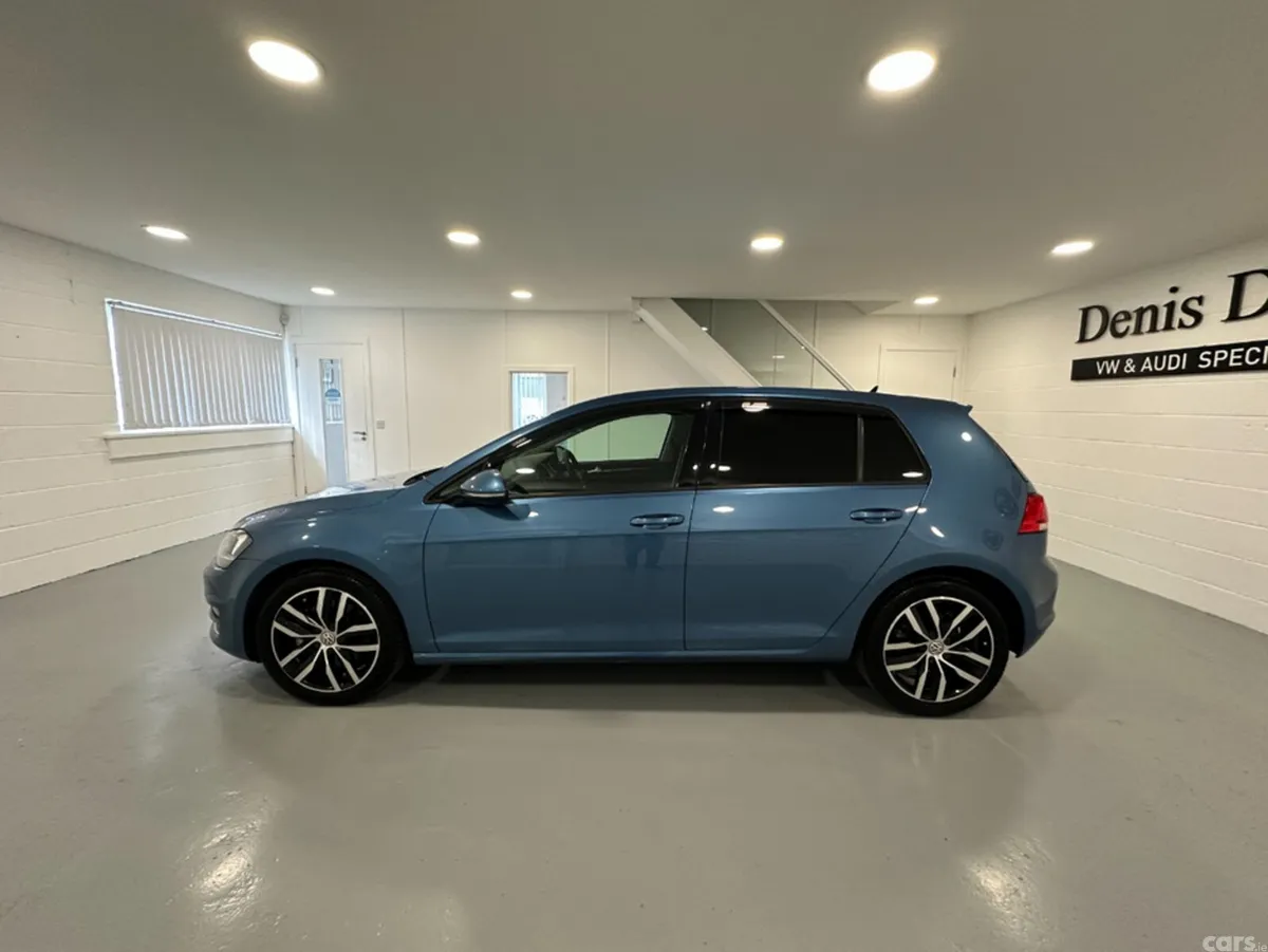 Volkswagen Golf Hatchback, Petrol, 2016, Blue