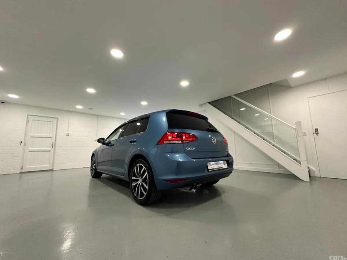 Volkswagen Golf Hatchback, Petrol, 2016, Blue