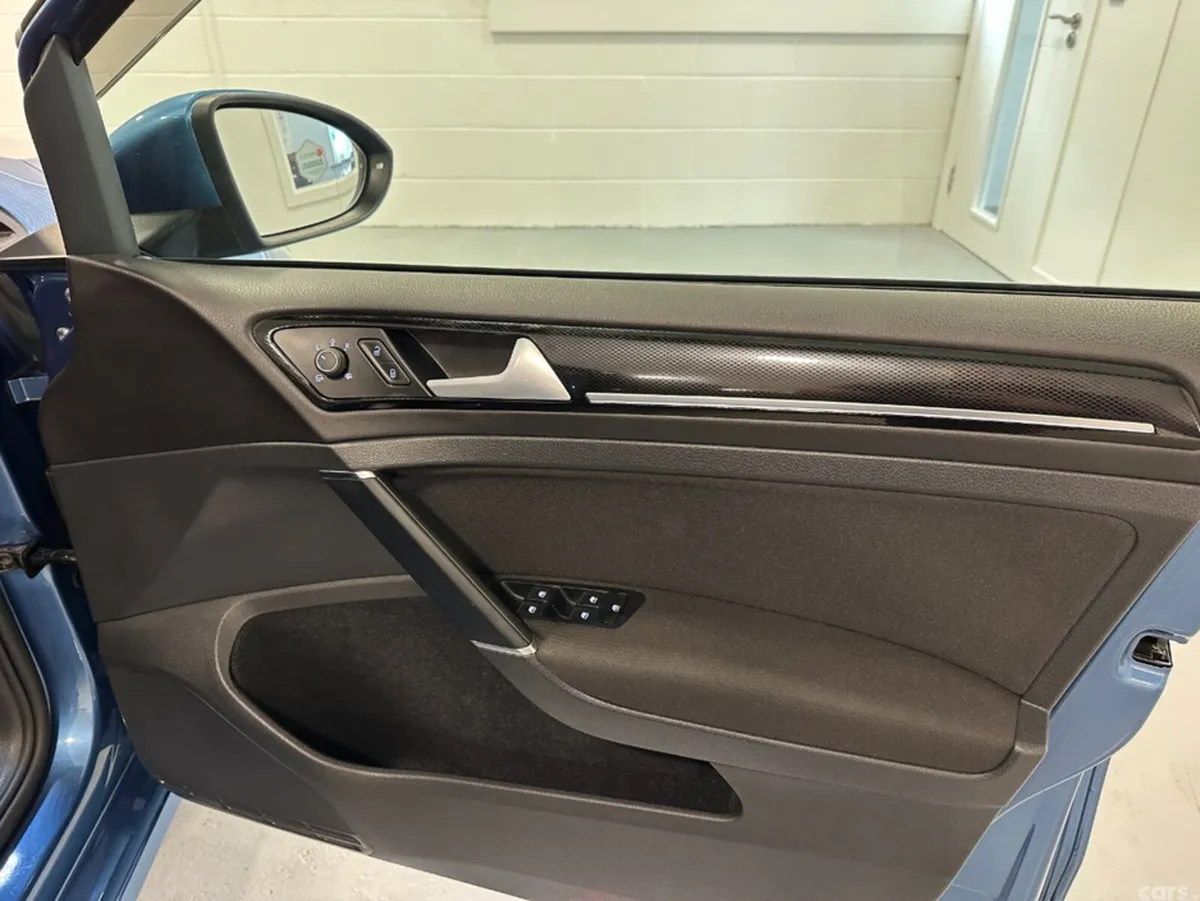 Volkswagen Golf Hatchback, Petrol, 2016, Blue