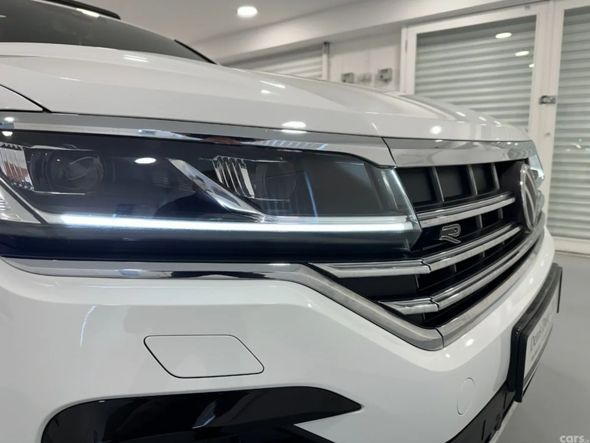 Volkswagen Touareg SUV, Diesel, 2023, White