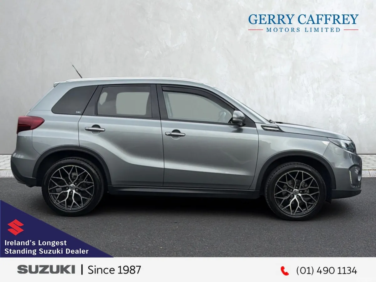 Suzuki Vitara SUV, Petrol Hybrid, 2022, Grey