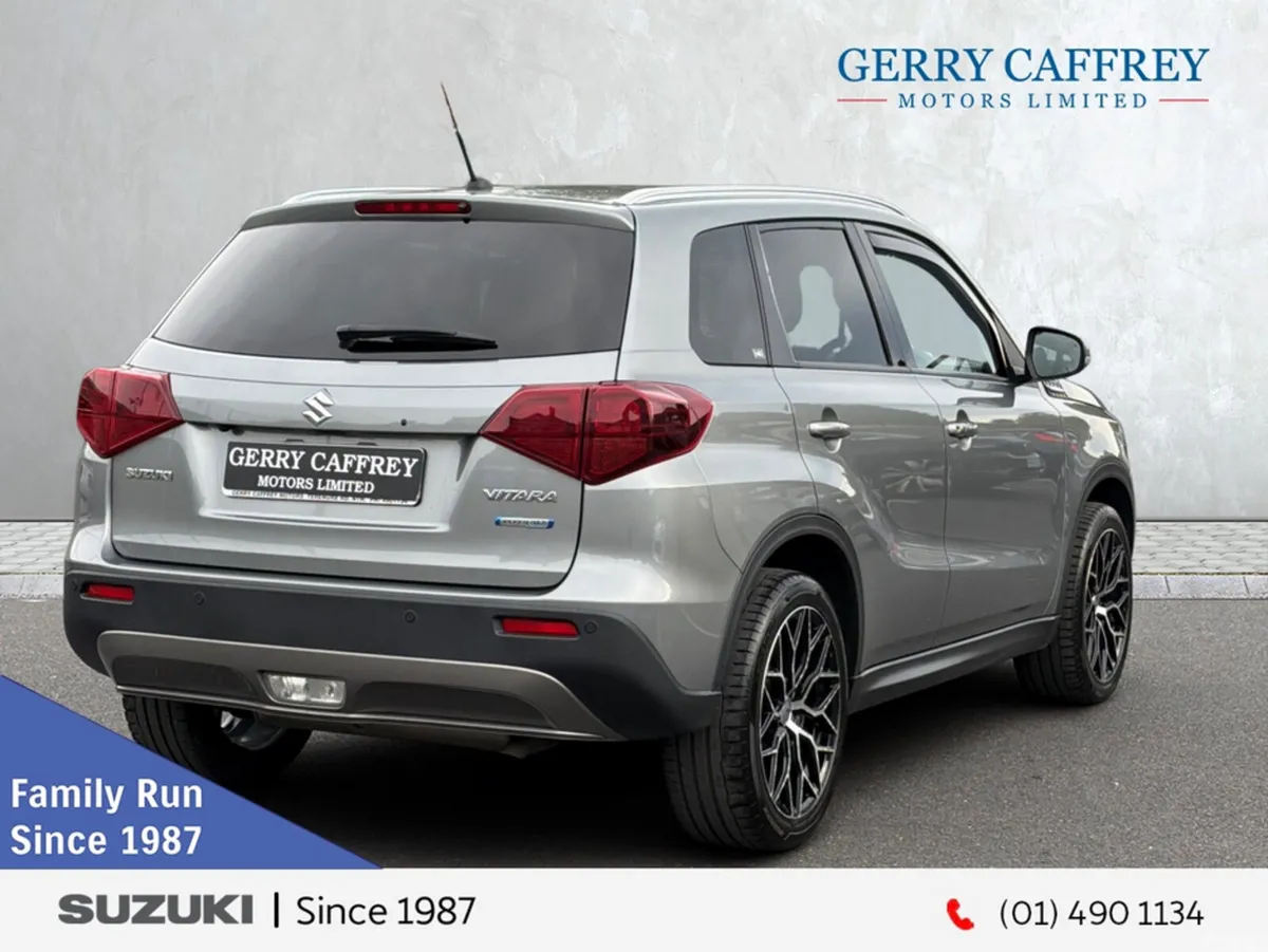 Suzuki Vitara SUV, Petrol Hybrid, 2022, Grey