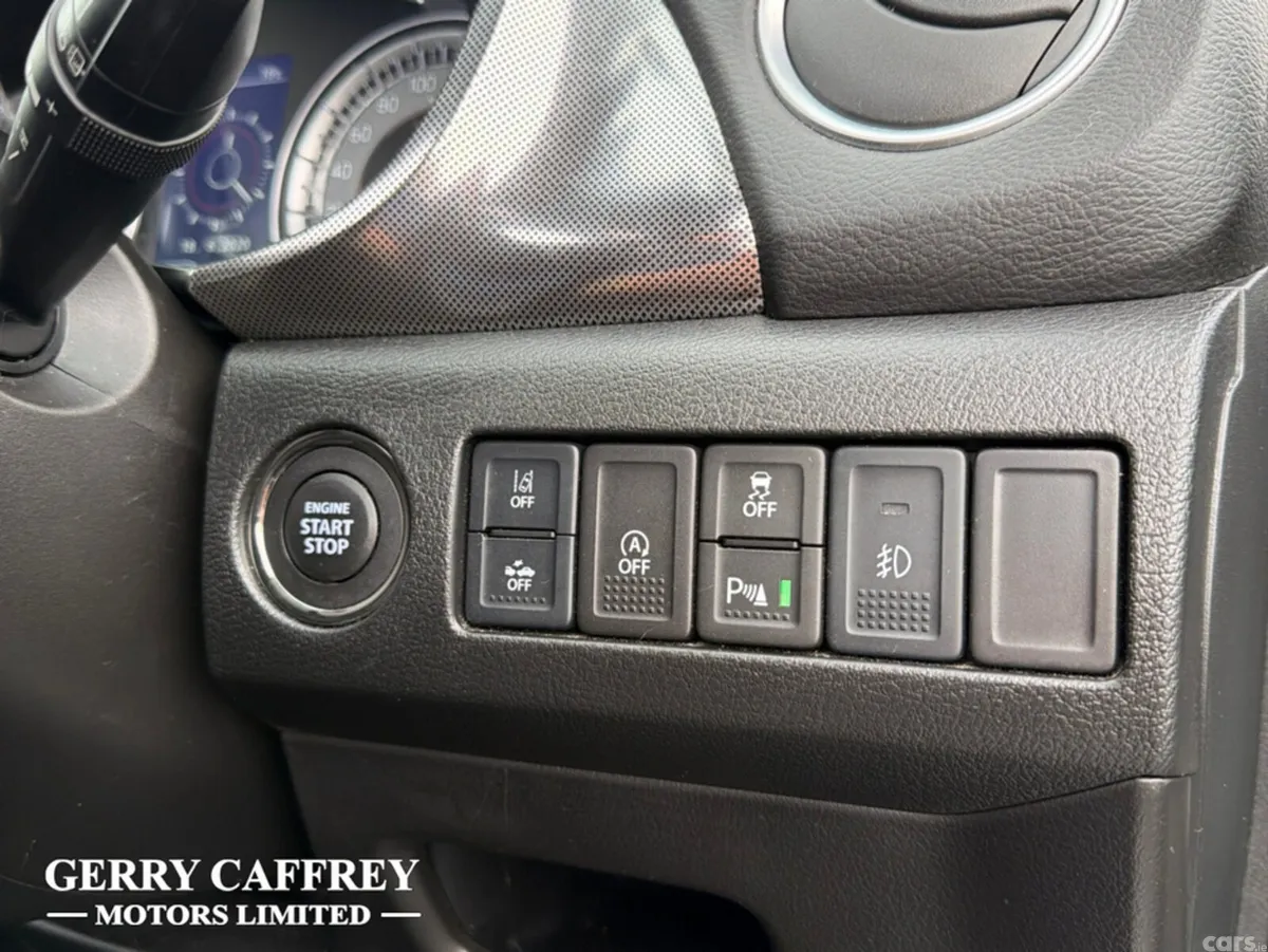 Suzuki Vitara SUV, Petrol Hybrid, 2022, Grey