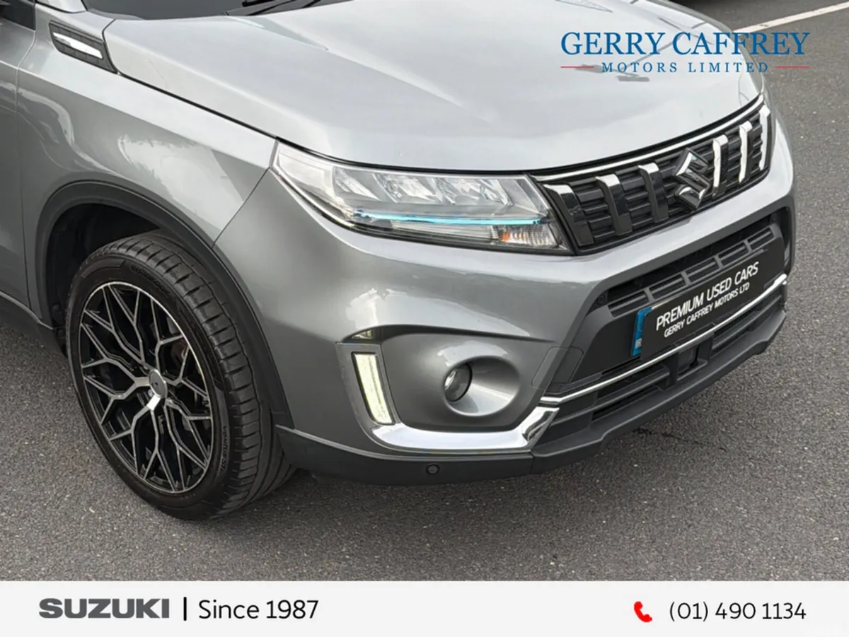 Suzuki Vitara SUV, Petrol Hybrid, 2022, Grey