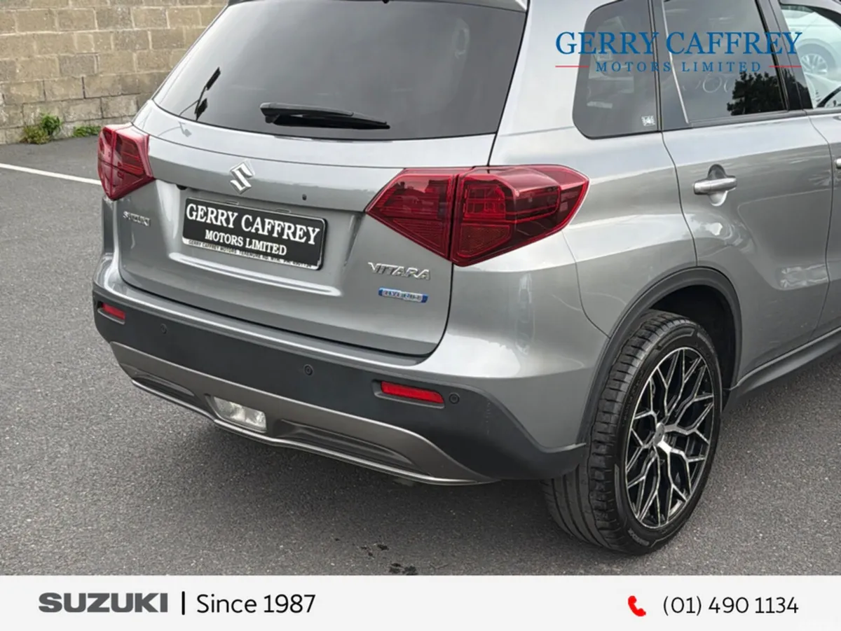 Suzuki Vitara SUV, Petrol Hybrid, 2022, Grey