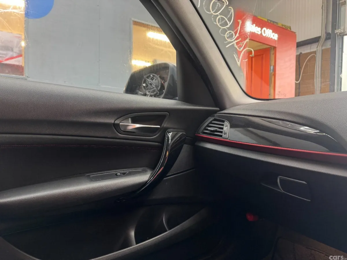 BMW 1-Series Estate, Diesel, 2017, Blue